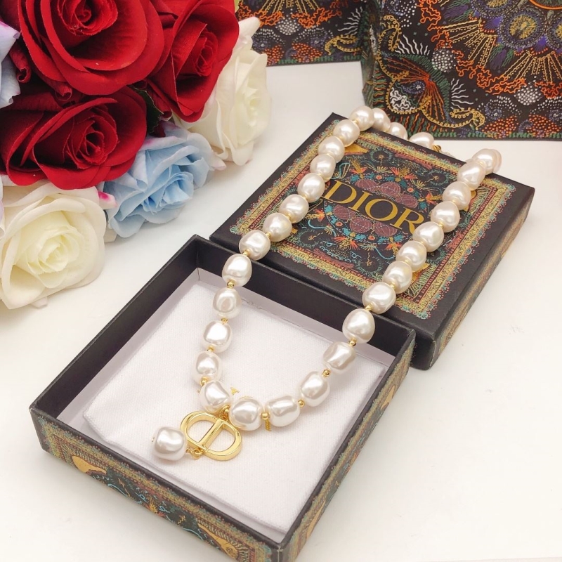 chr1st1an D10r necklaces